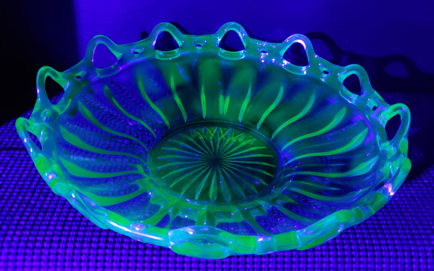 Hocking Lace Uranium Glass Bowl